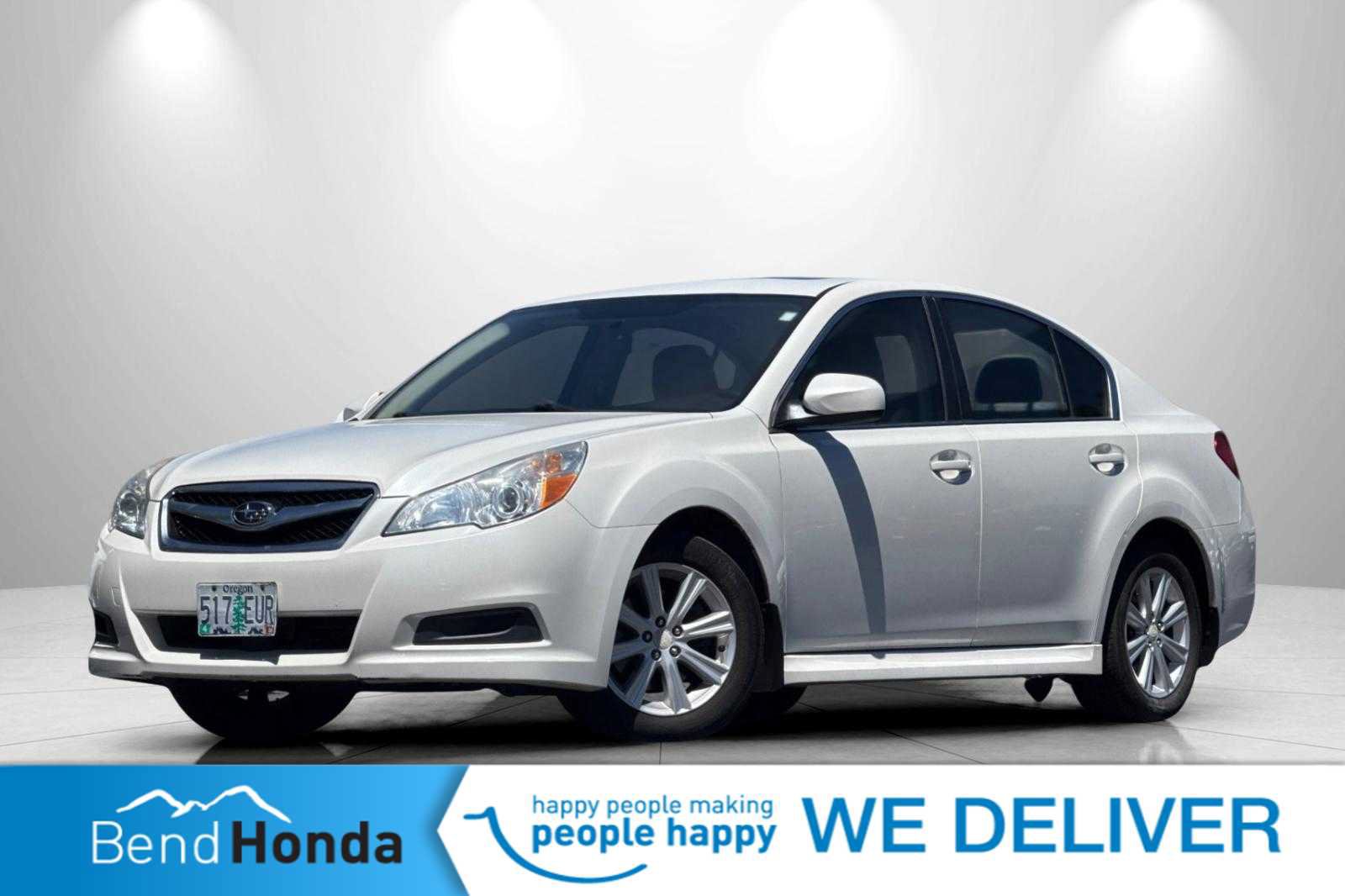 Used 2010 Subaru Legacy 2.5i Premium AWD/4WD image 1