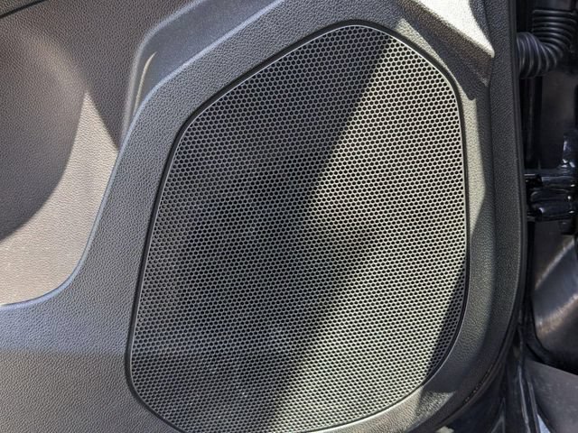Used 2025 Chevrolet Trax LT FWD image 16
