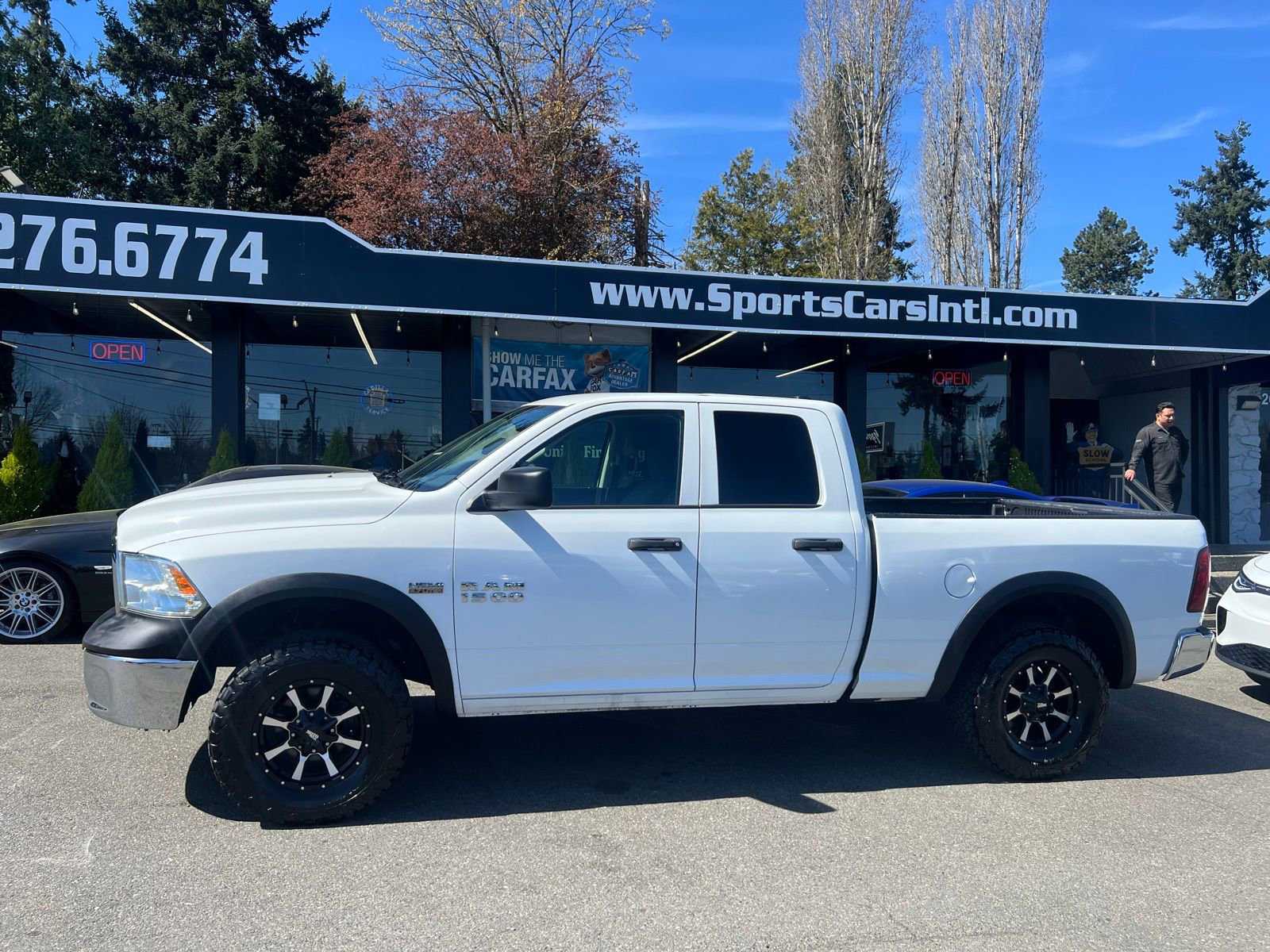 Used 2015 RAM 1500 ST w/ SXT Appearance Group AWD/4WD image 2