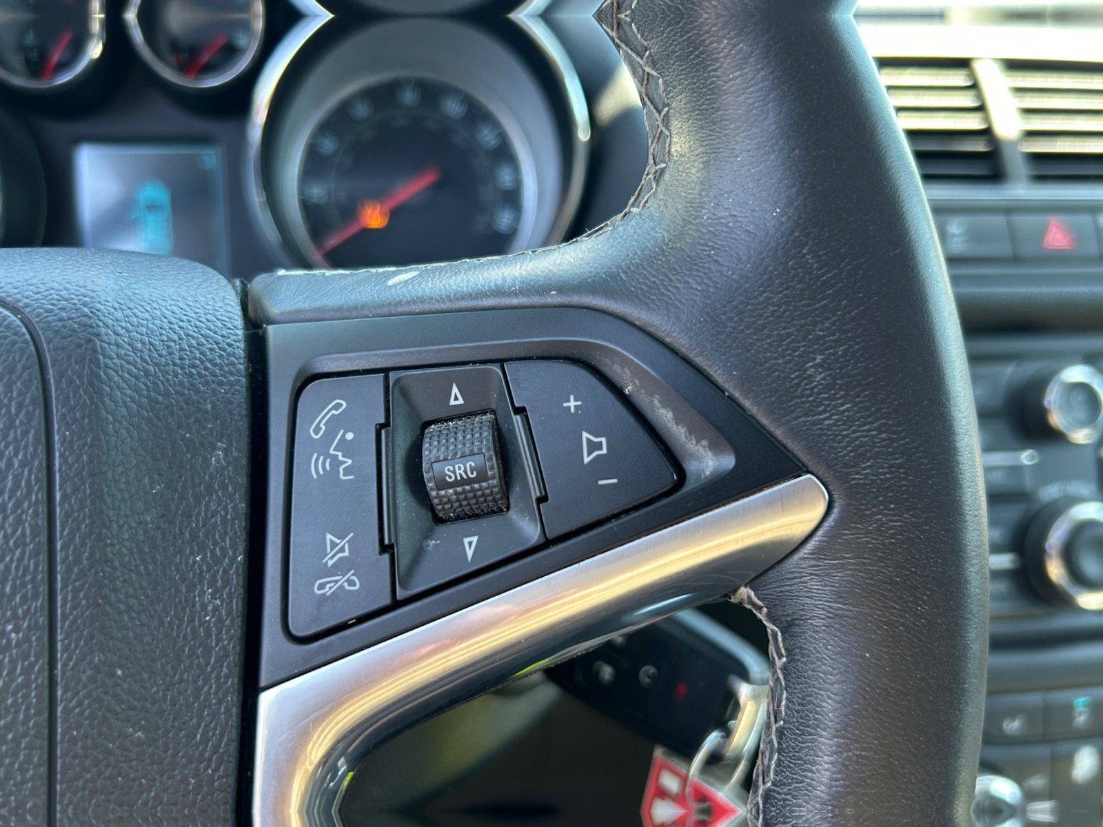 Used 2016 Buick Encore Sport Touring FWD image 19