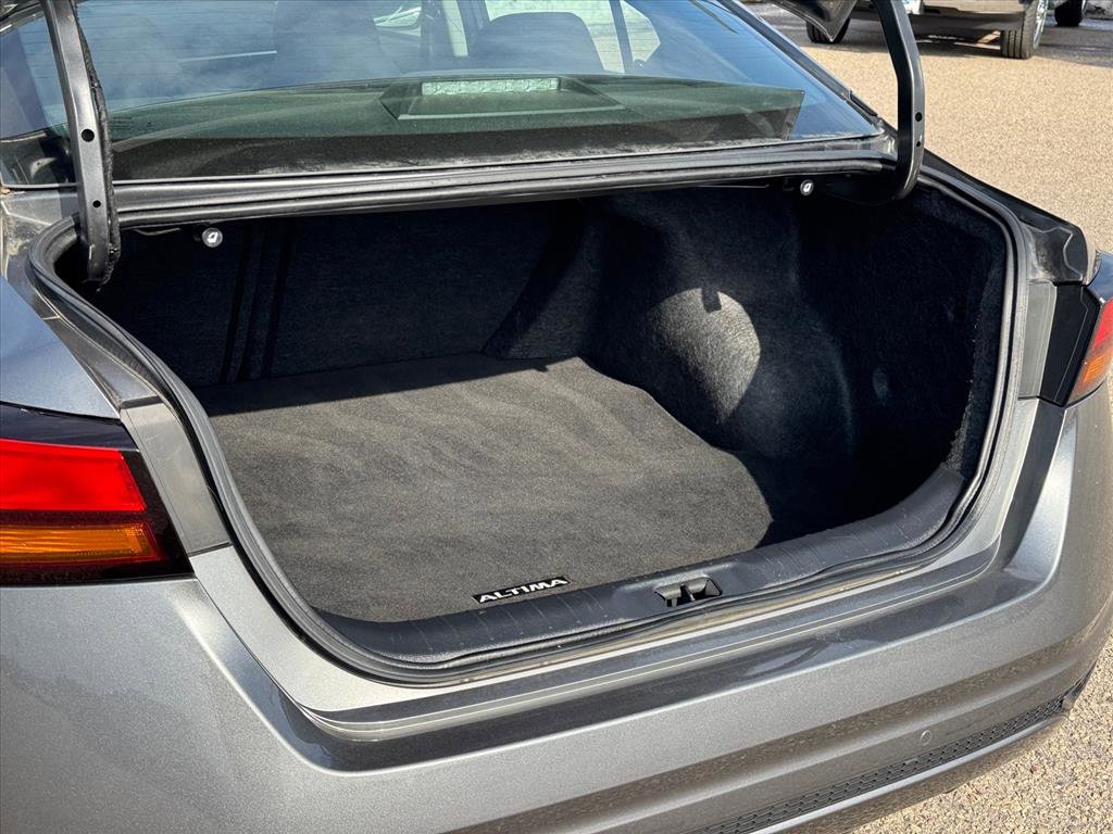 Used 2023 Nissan Altima 2.5 S FWD image 5