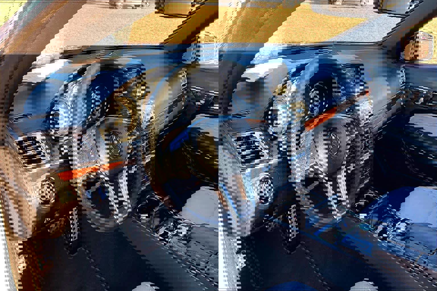 Used 2015 Mercedes-Benz E 400 Cabriolet image 14