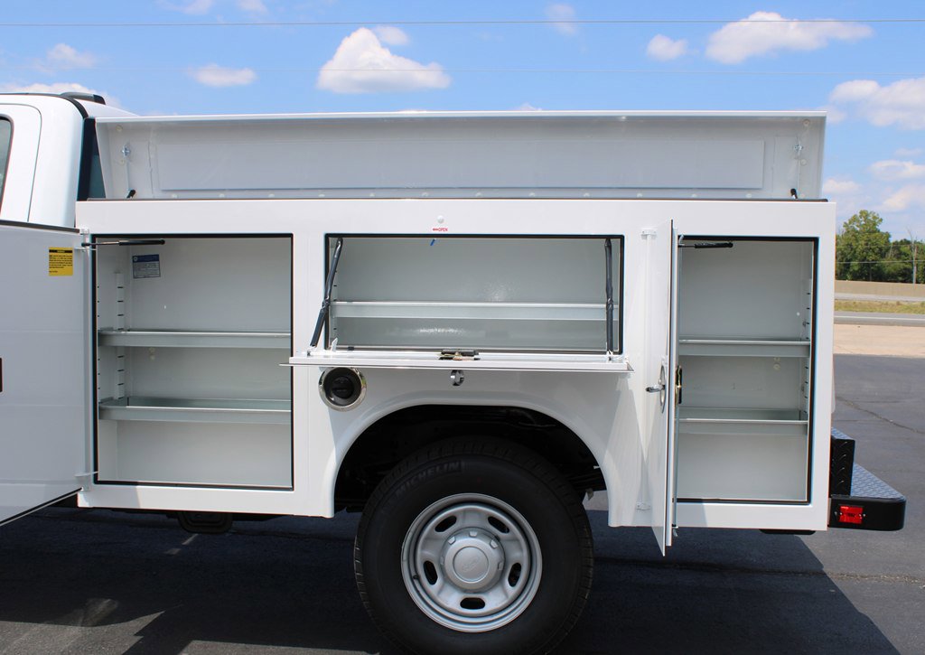 Used 2025 Ford F250 XL image 7