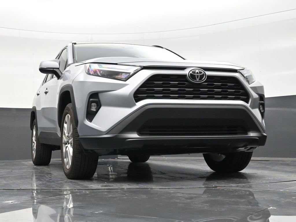 Used 2025 Toyota RAV4 XLE Premium image 26