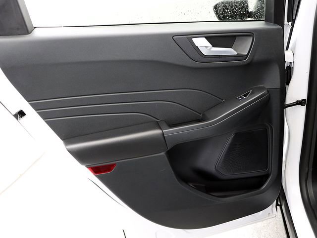 Used 2021 Ford Escape SE image 23