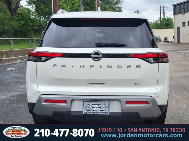 Used 2023 Nissan Pathfinder SL FWD image 4