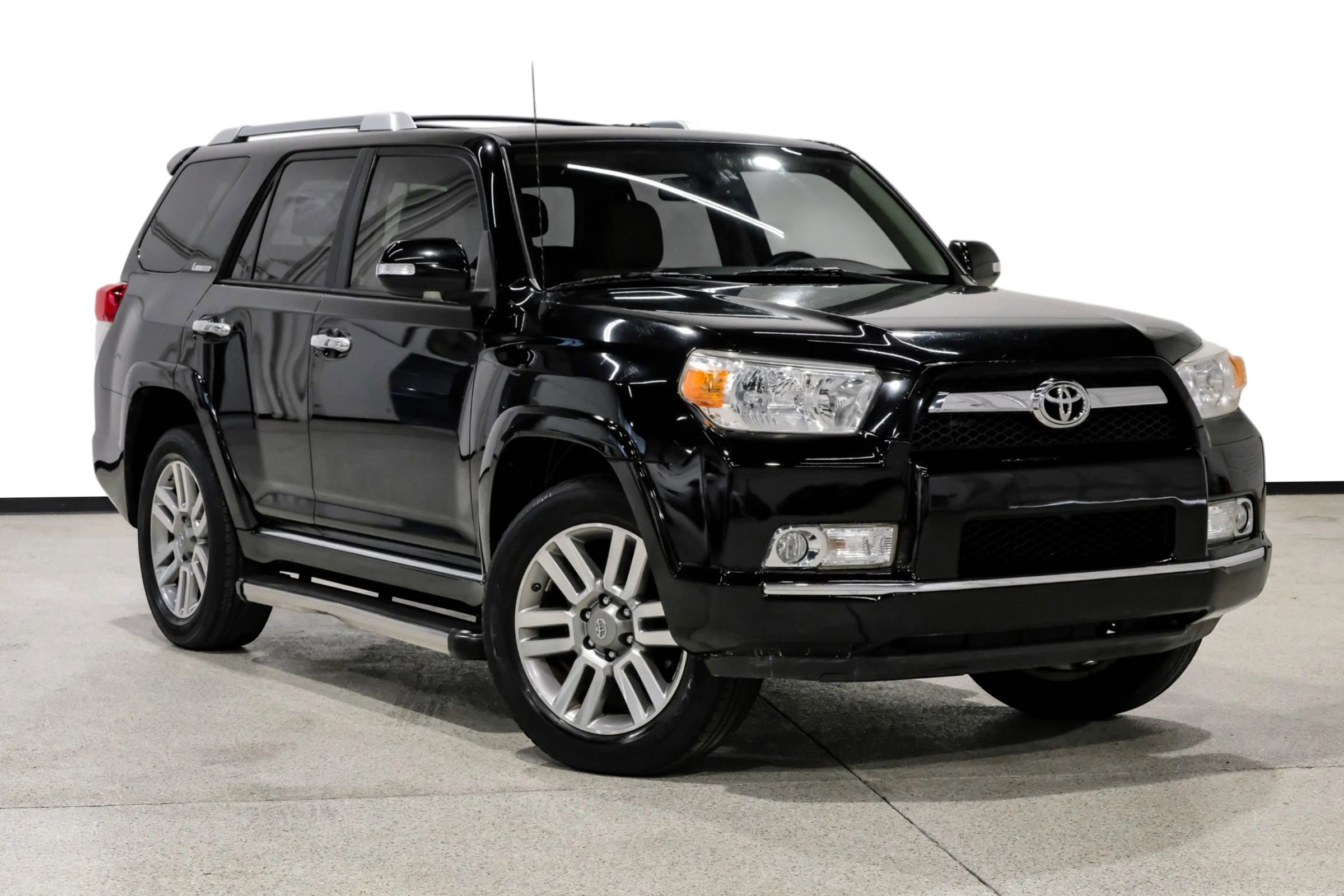 Used 2012 Toyota 4Runner Limited image 4