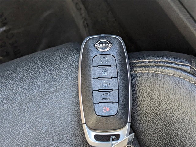 Used 2023 Nissan Rogue SL w/ SL Premium Package image 32