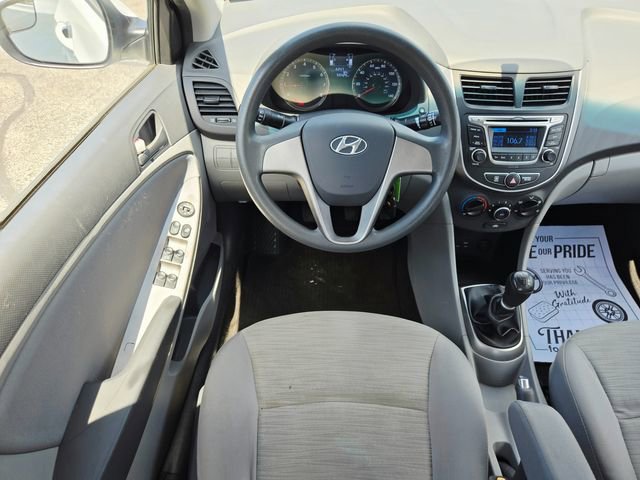 Used 2015 Hyundai Accent GLS FWD image 11