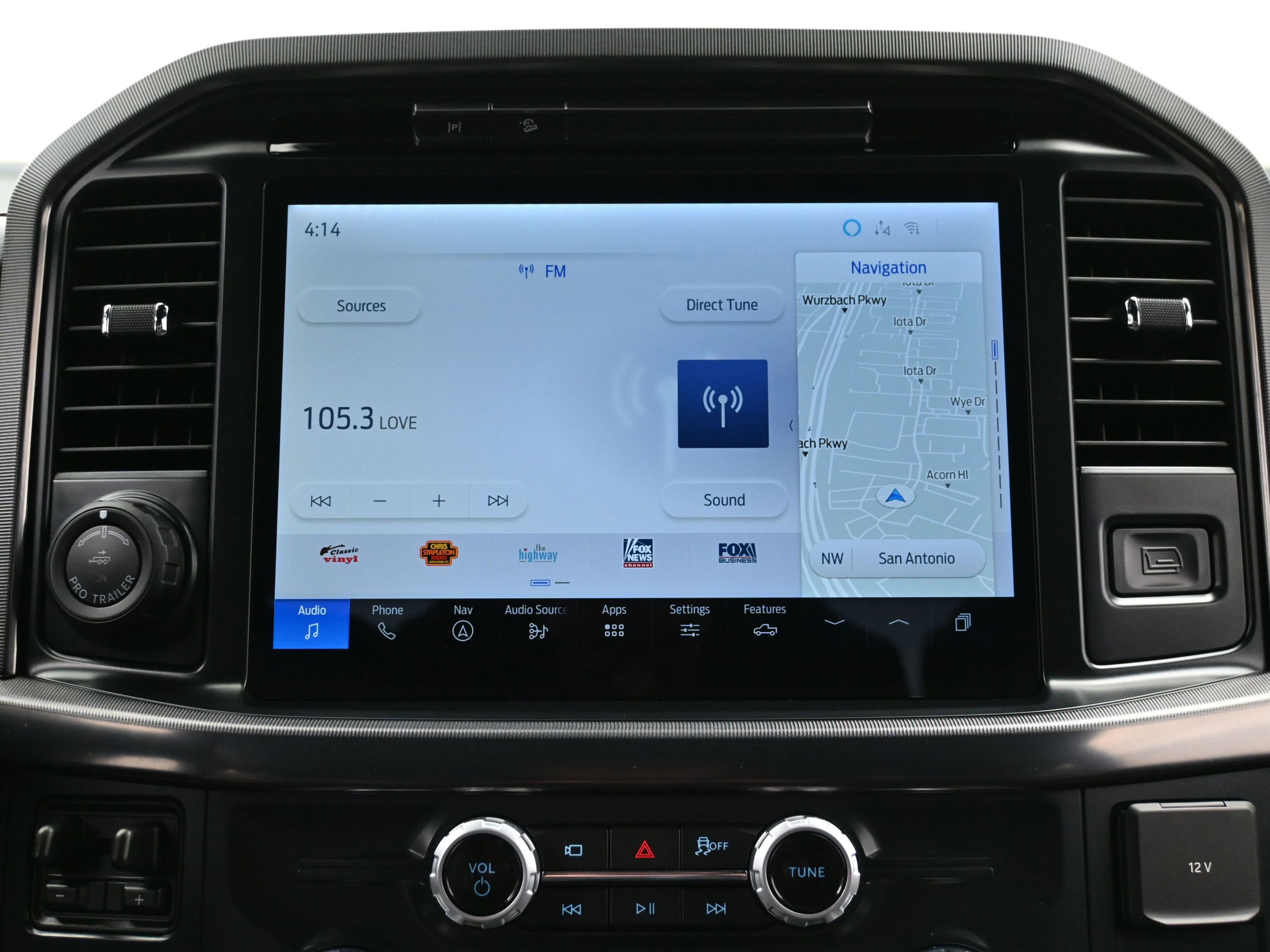 Used 2025 Ford F150 Platinum w/ FX4 Off-Road Package image 29