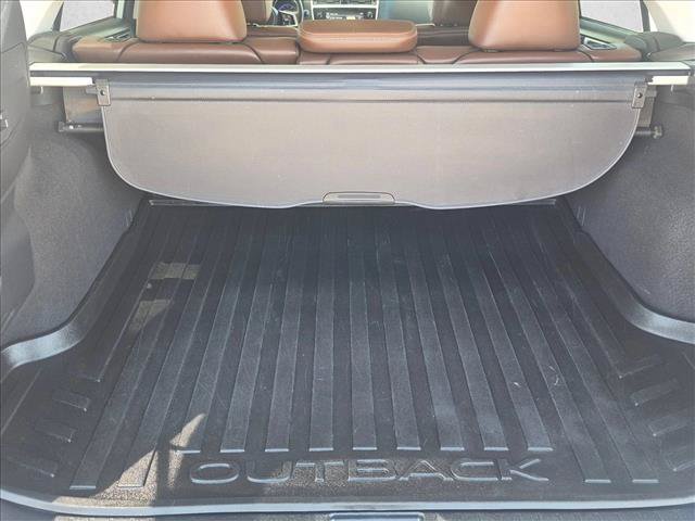 Used 2018 Subaru Outback 3.6R Touring w/ Protection Package #1 AWD/4WD image 6