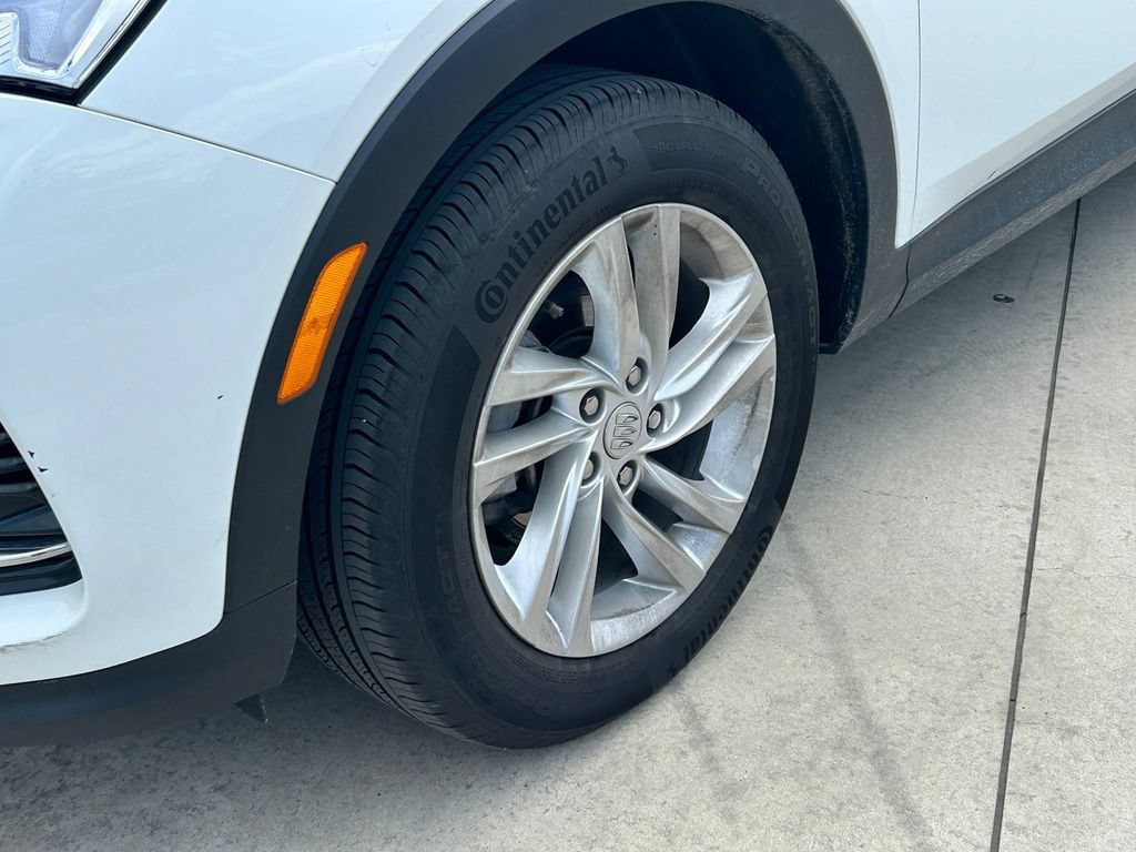 Used 2024 Buick Envista Preferred w/ Advanced Safety Package FWD image 9