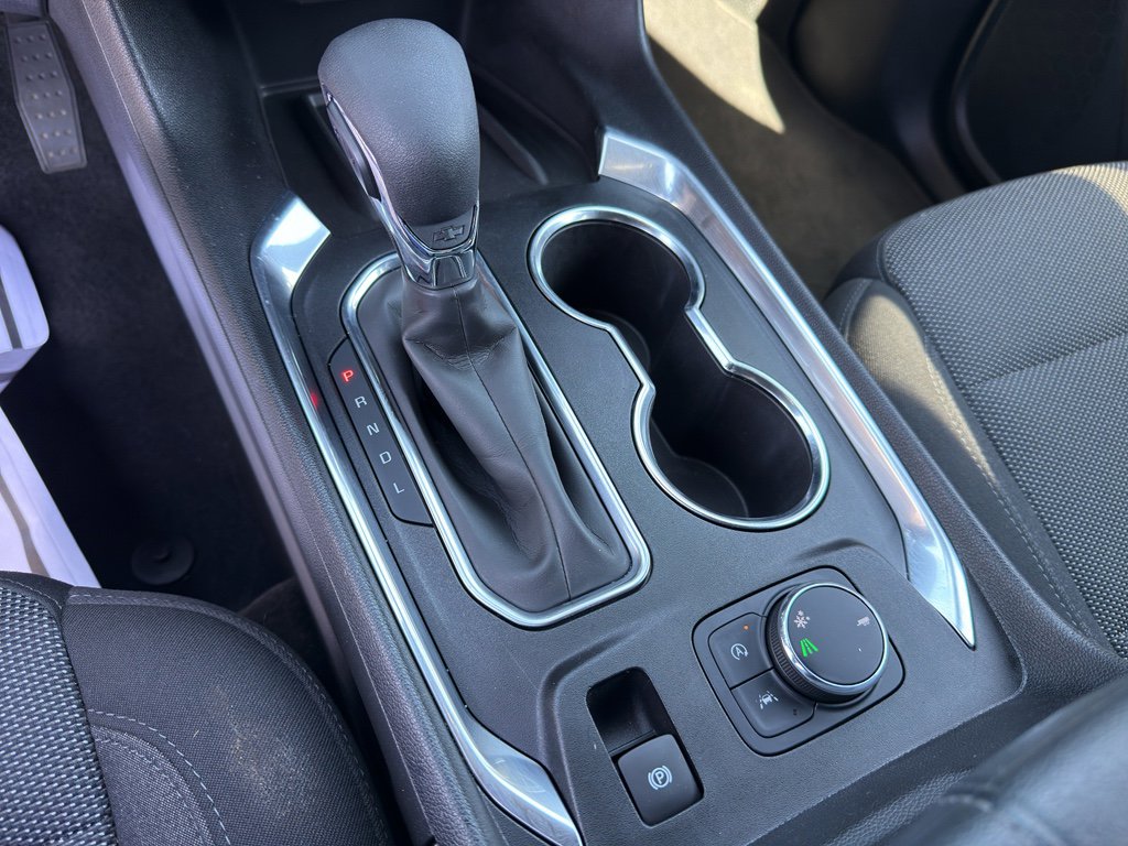 Used 2023 Chevrolet Traverse LT image 15