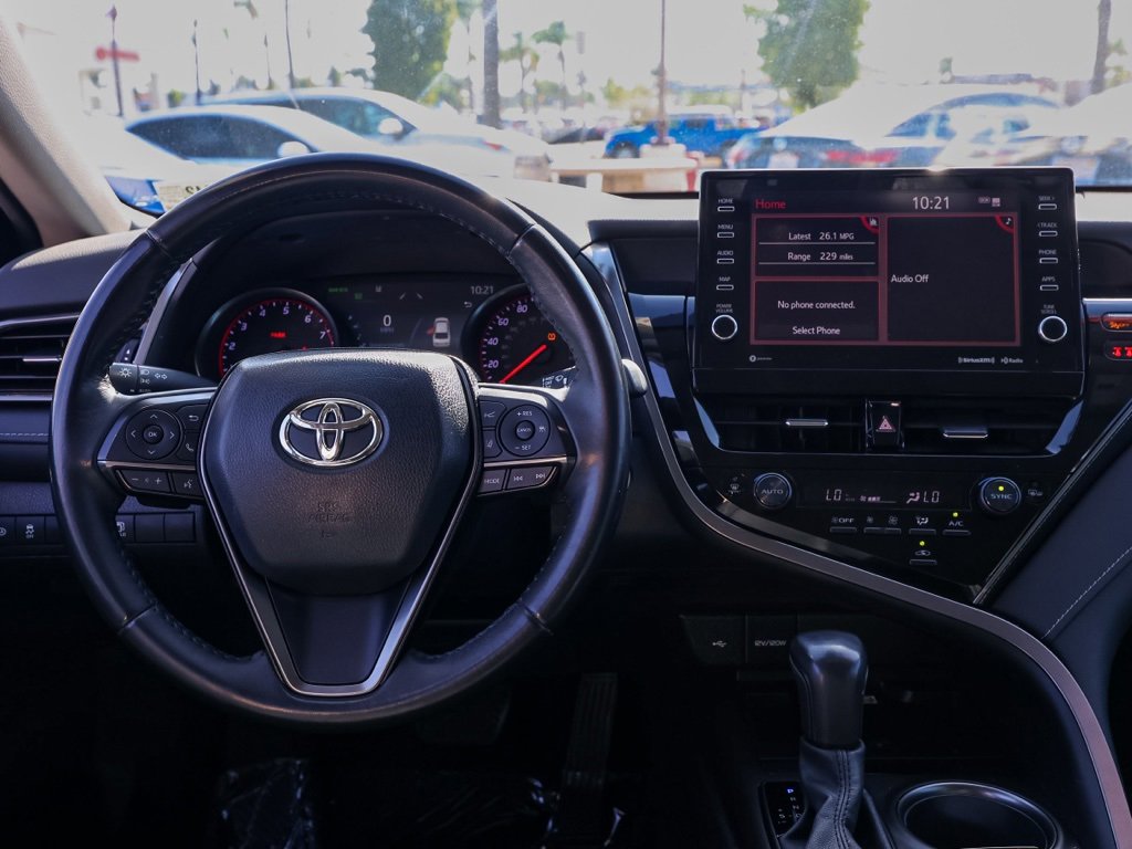 Used 2022 Toyota Camry XSE image 21