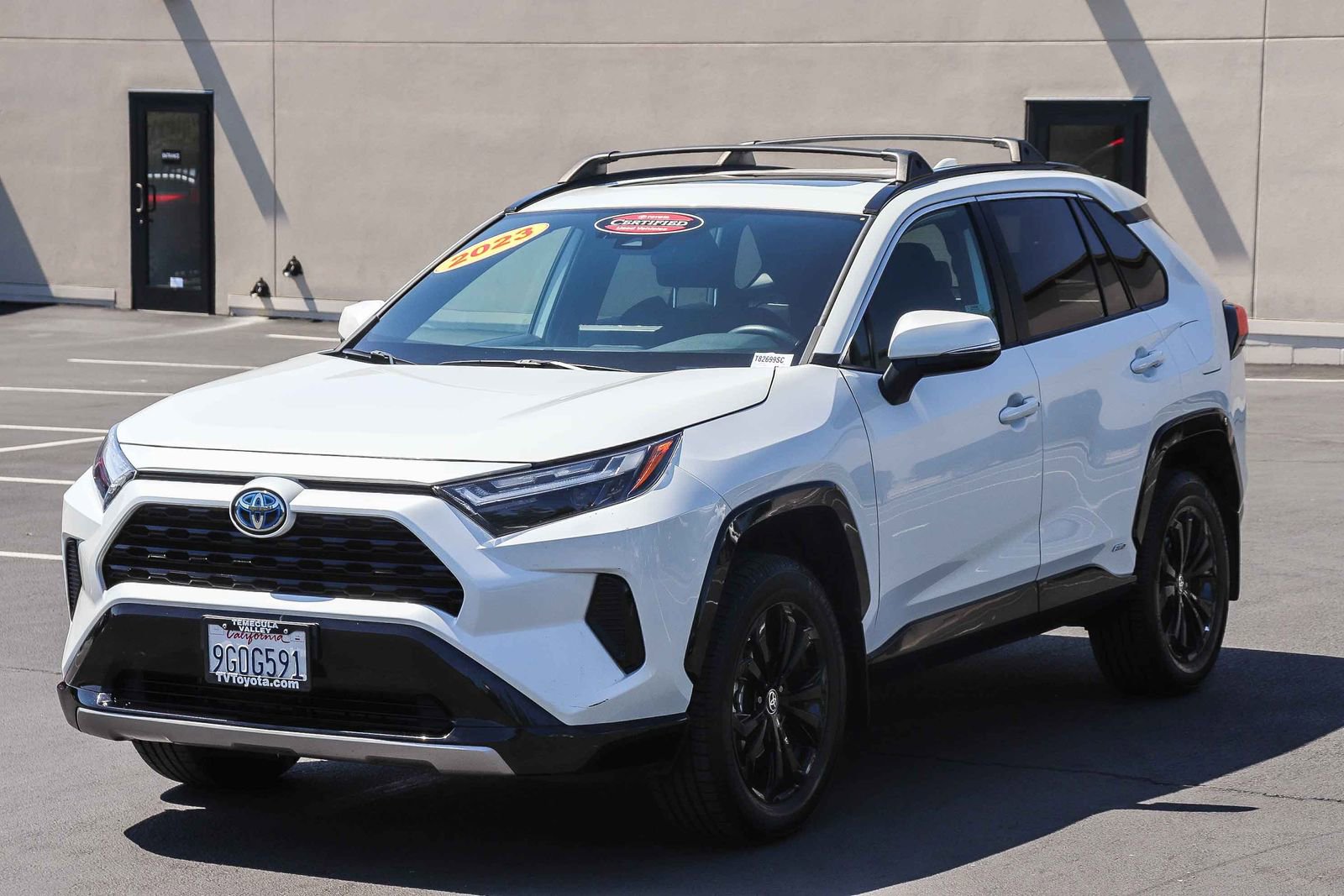 Certified 2023 Toyota RAV4 SE w/ Convenience Package AWD/4WD image 3