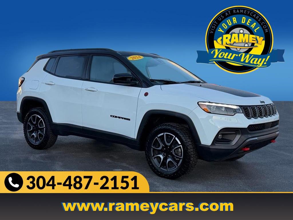 Used 2024 Jeep Compass Trailhawk w/ Trailhawk Elite Group image 1