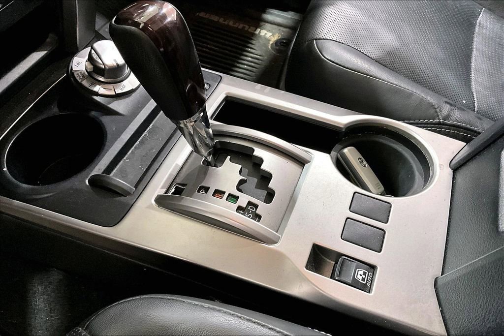 Used 2015 Toyota 4Runner Limited AWD/4WD image 14