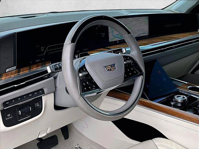 Used 2025 Cadillac Escalade ESV Sport Platinum AWD/4WD image 14