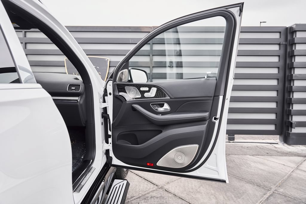 Used 2026 Mercedes-Benz Maybach GLS 600 4MATIC image 18