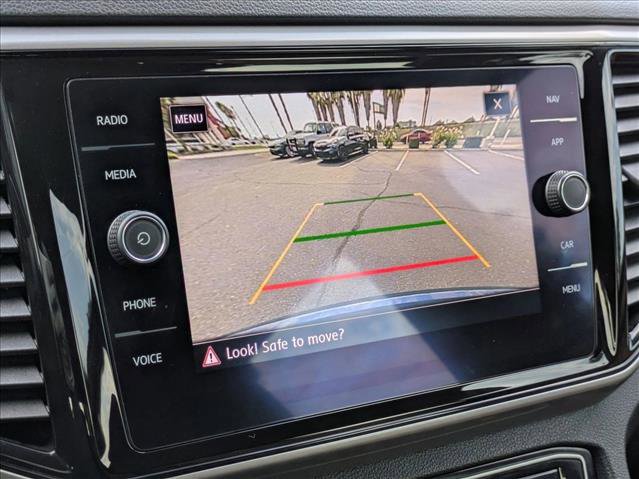 Used 2020 Volkswagen Atlas Cross Sport SEL Premium image 13