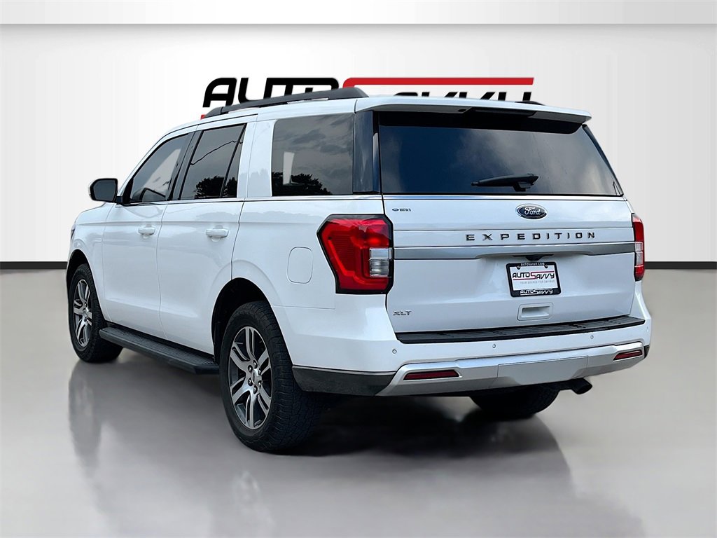 Used 2024 Ford Expedition XLT image 5