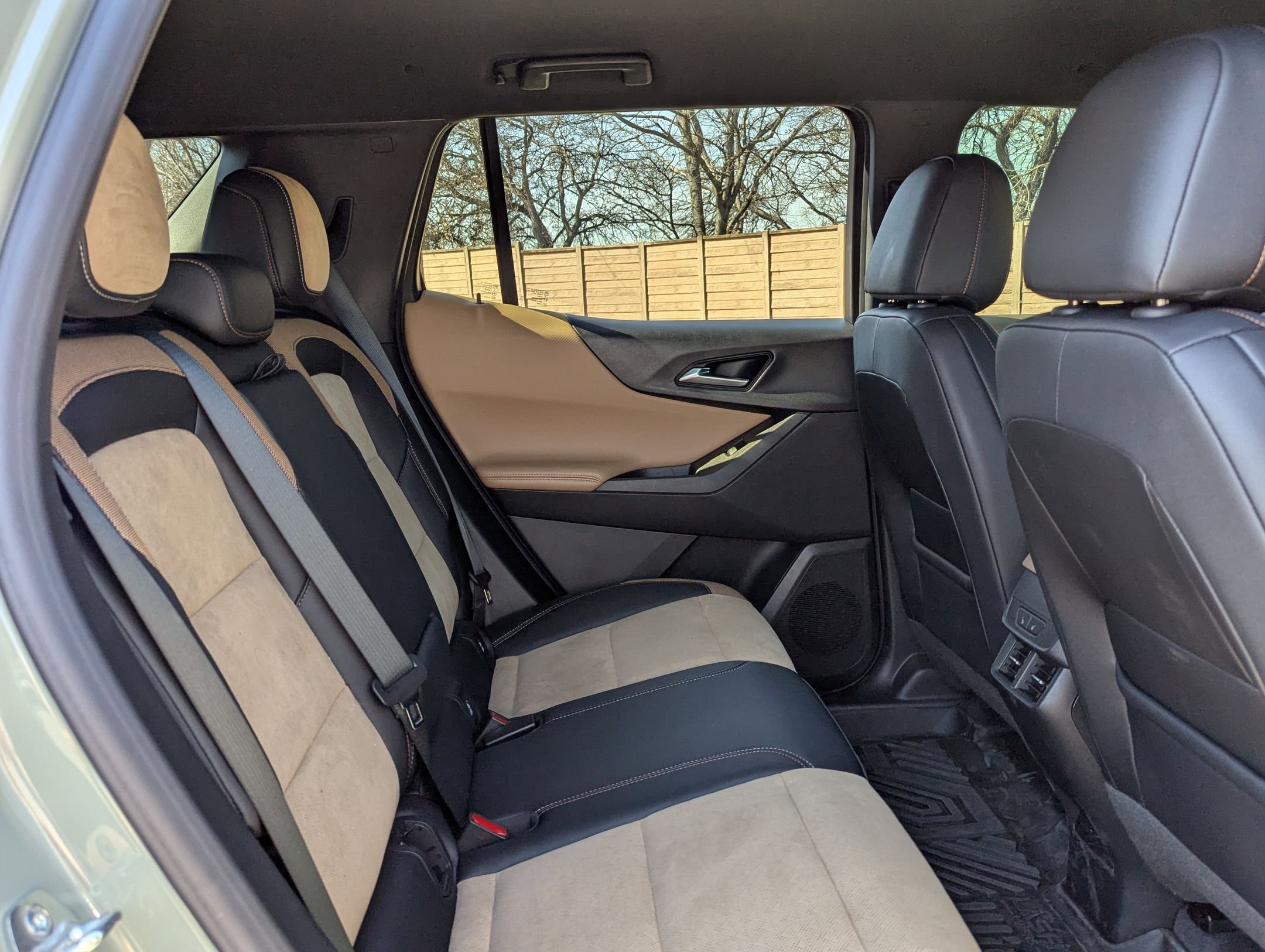 Used 2026 Chevrolet Equinox ACTIV w/ Convenience Package III image 25