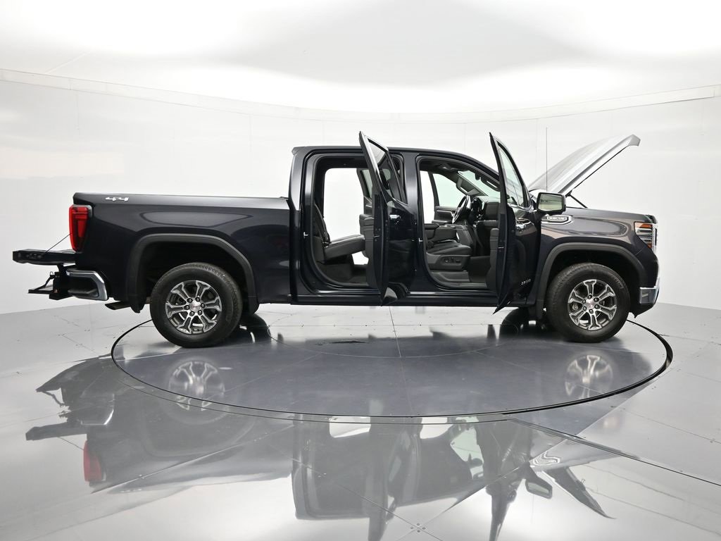 Certified 2025 GMC Sierra 1500 SLT image 48