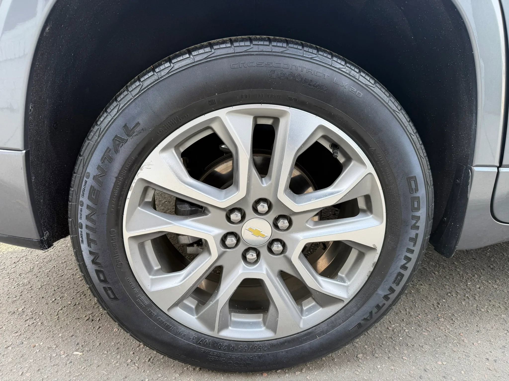 Used 2020 Chevrolet Traverse Premier image 38