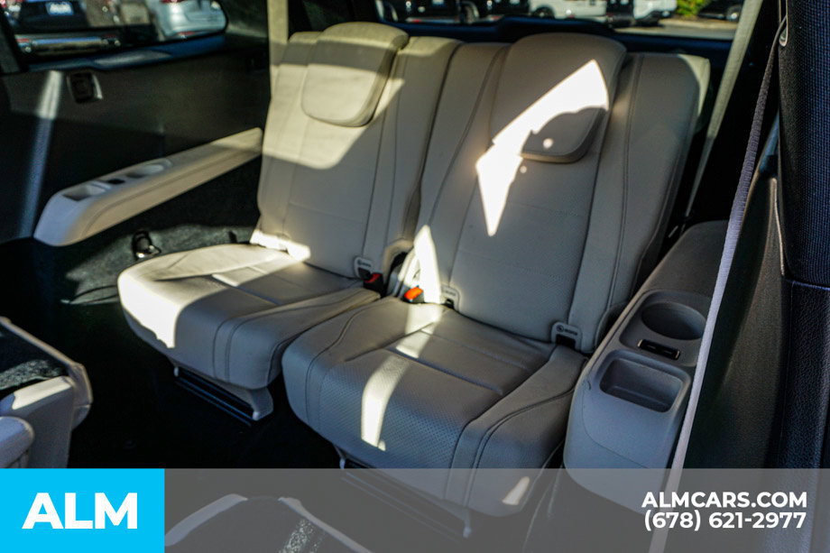 Used 2025 Mercedes-Benz GLS 450 4MATIC image 21