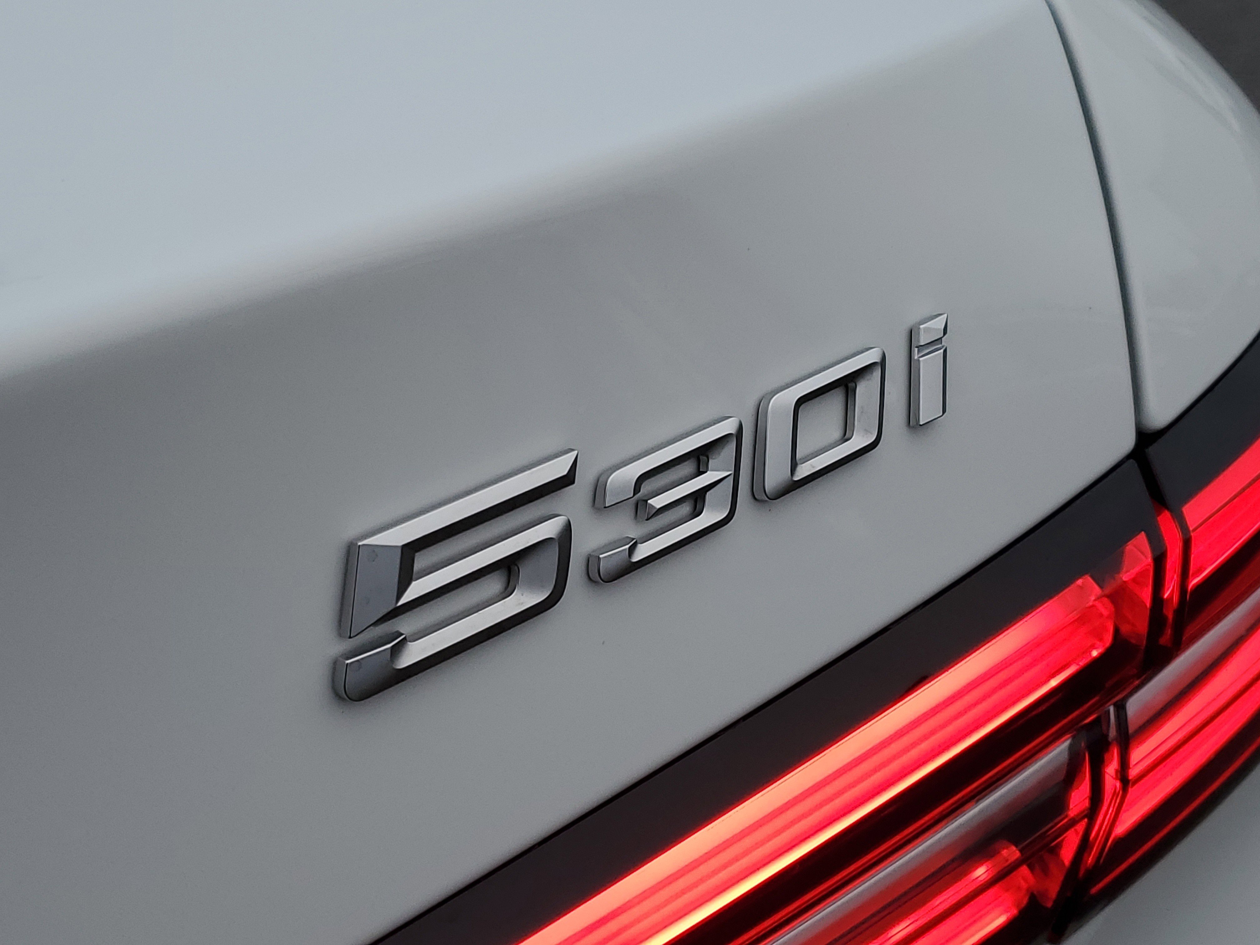 New 2026 BMW 530i xDrive w/ Premium Package image 30