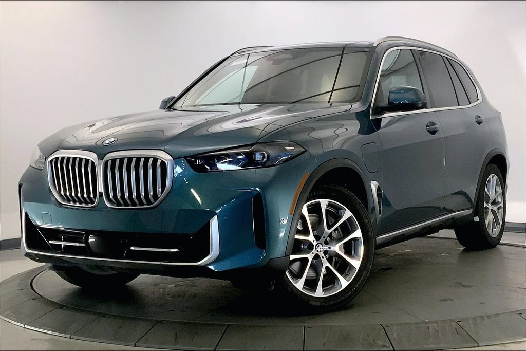 Certified 2026 BMW X5 xDrive50e w/ Climate Comfort Package AWD/4WD image 11