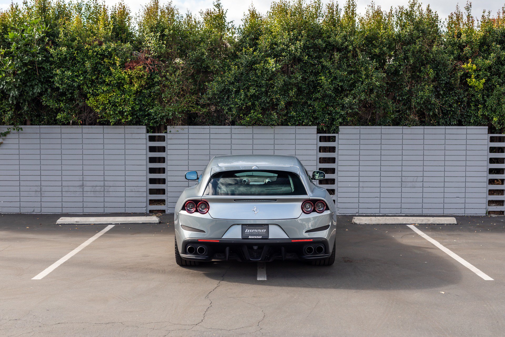 Used 2018 Ferrari GTC4Lusso T RWD image 4