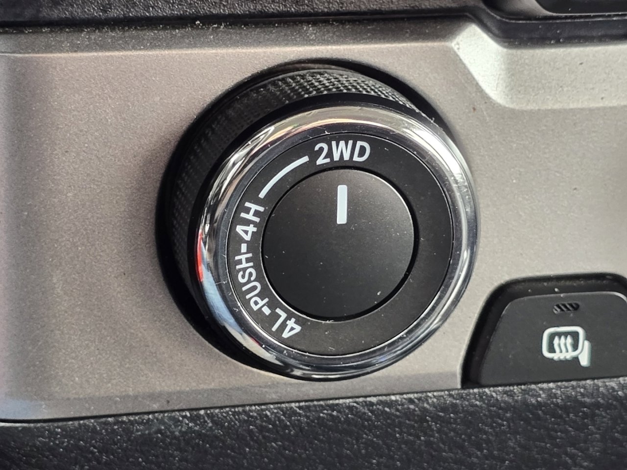 Used 2023 Toyota Tacoma SR AWD/4WD image 6