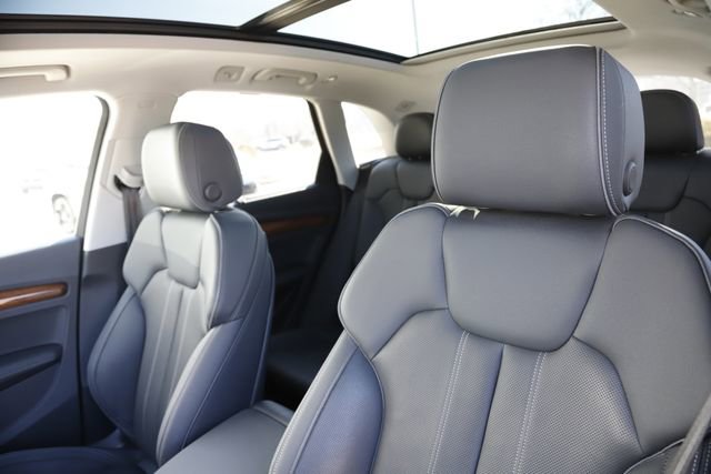 Used 2023 Audi Q5 2.0T Premium Plus image 14