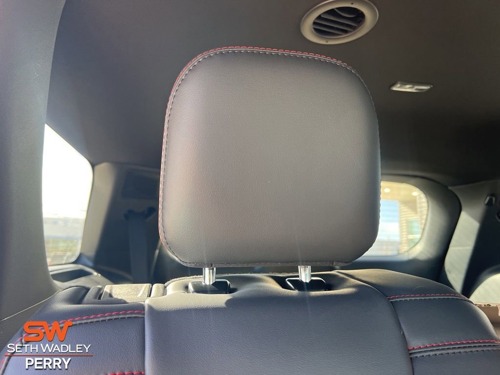 New 2026 Ford Explorer ST-Line w/ ST-Line Street Pack image 14