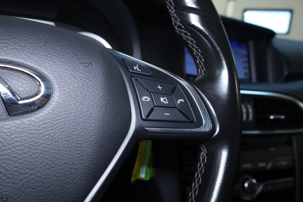 Used 2019 INFINITI QX30 AWD w/ Proassist Package image 22
