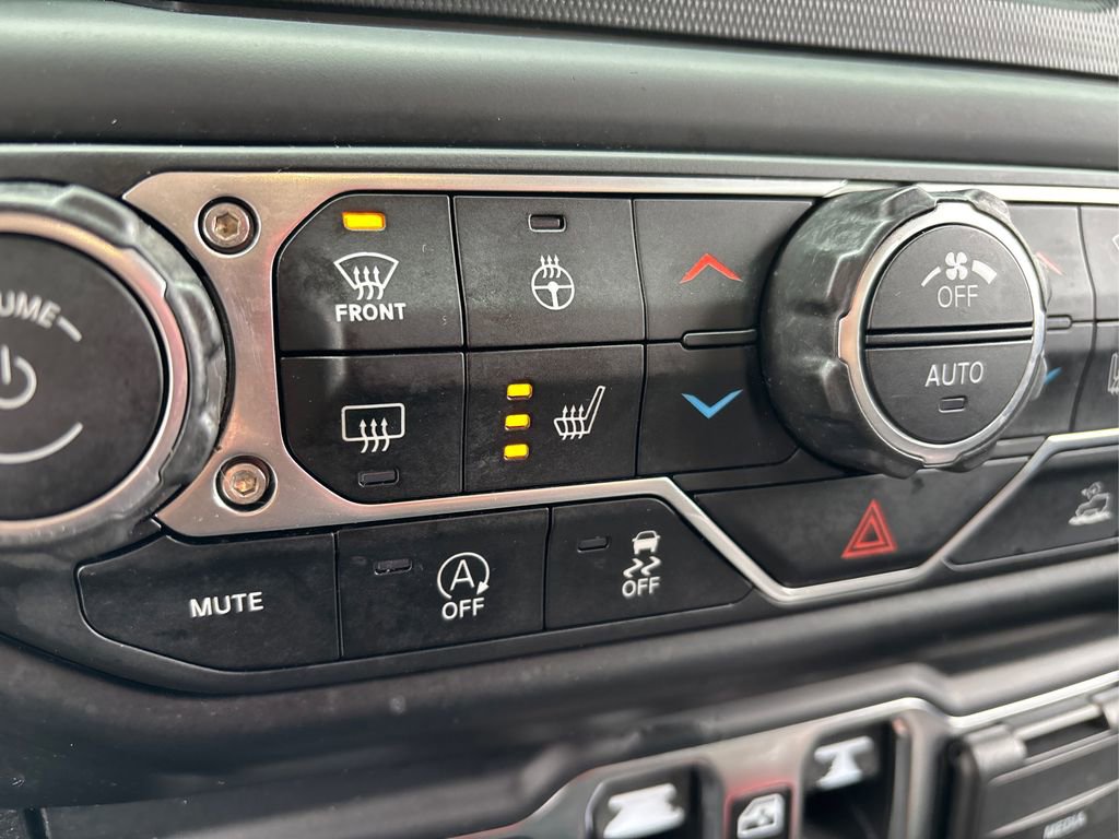 Used 2021 Jeep Wrangler Unlimited Sport image 27