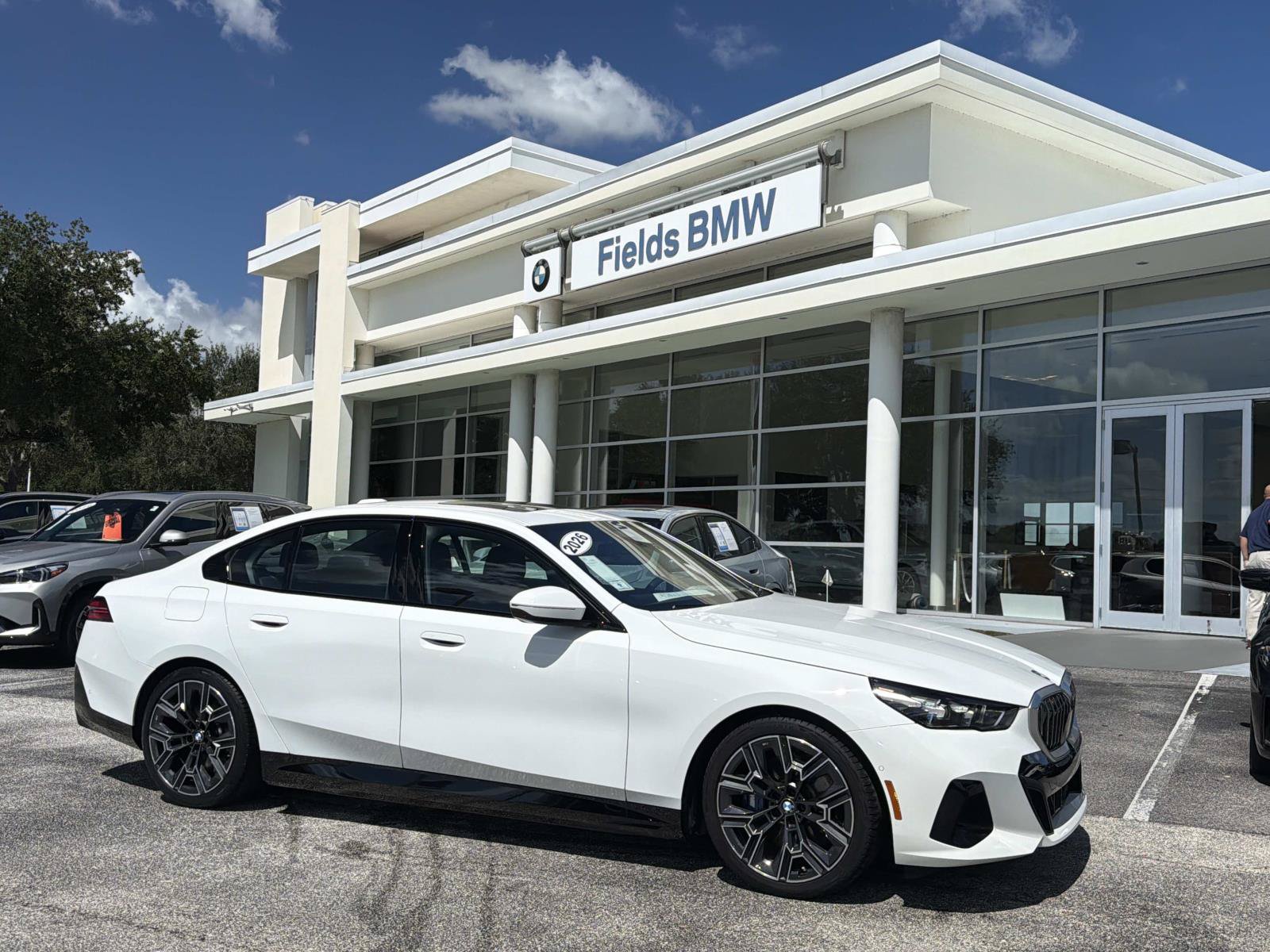 Used 2026 BMW i5 eDrive40 w/ M Sport Package RWD image 1