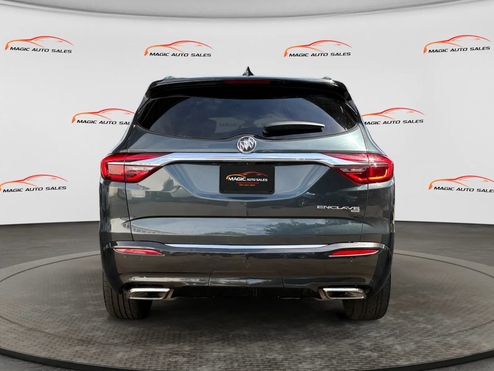 Used 2019 Buick Enclave Avenir w/ Avenir Technology Package AWD/4WD image 9