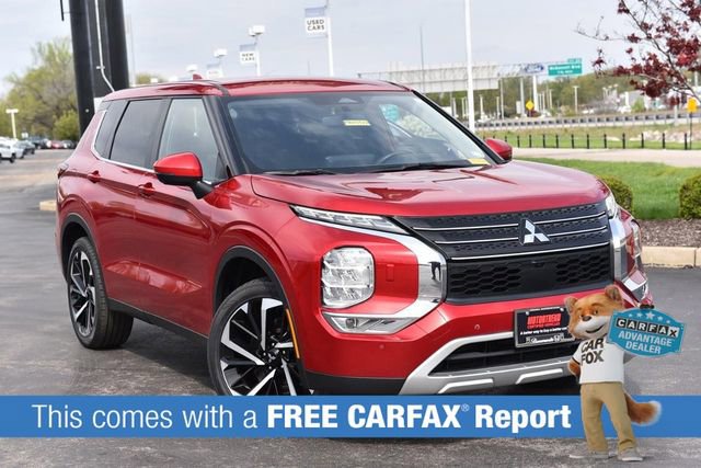 Used 2024 Mitsubishi Outlander SE Black Edition image 2
