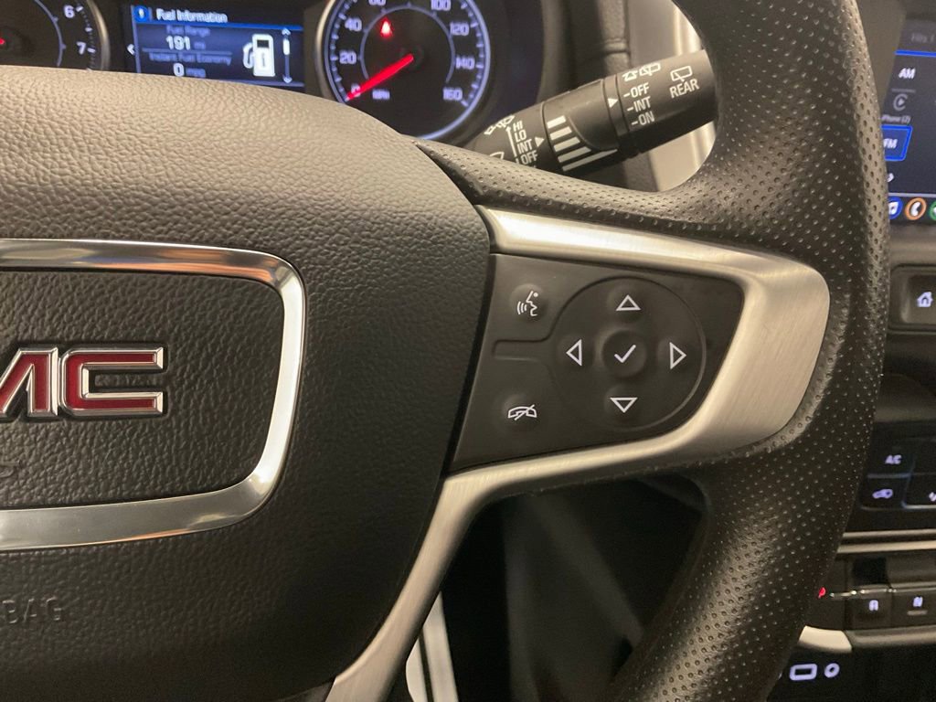 Used 2024 GMC Terrain SLE image 20
