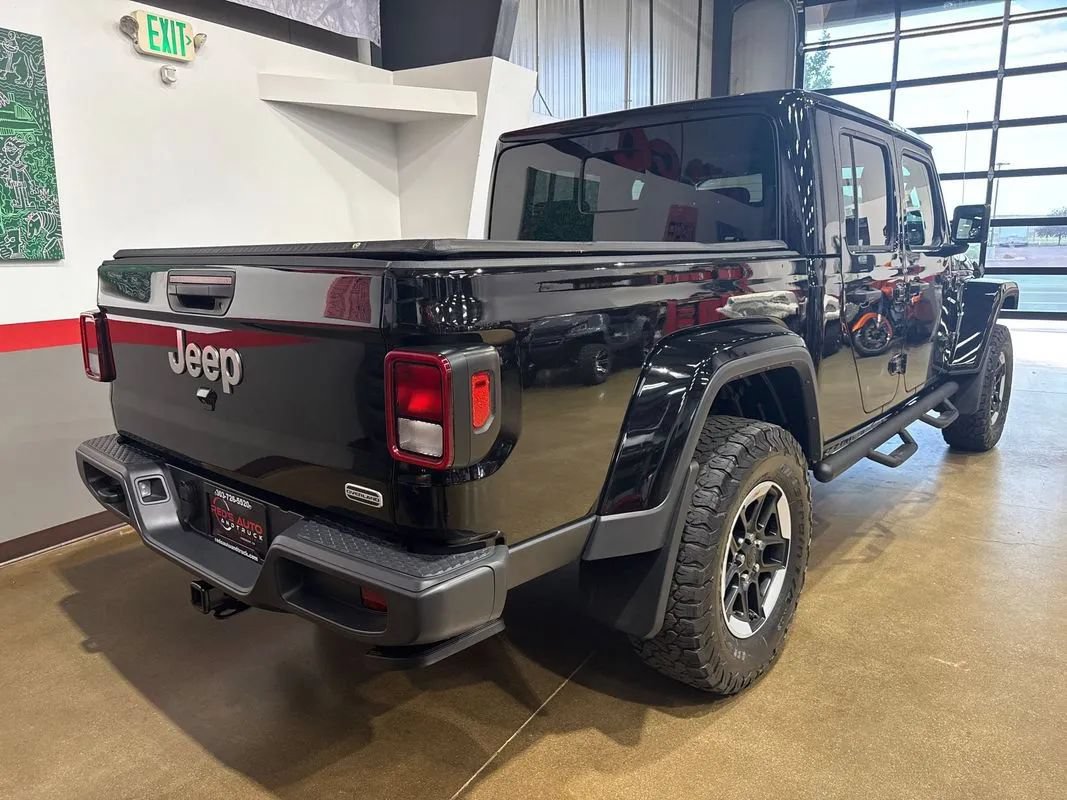 Used 2023 Jeep Gladiator Overland w/ Cold Weather Group AWD/4WD image 22