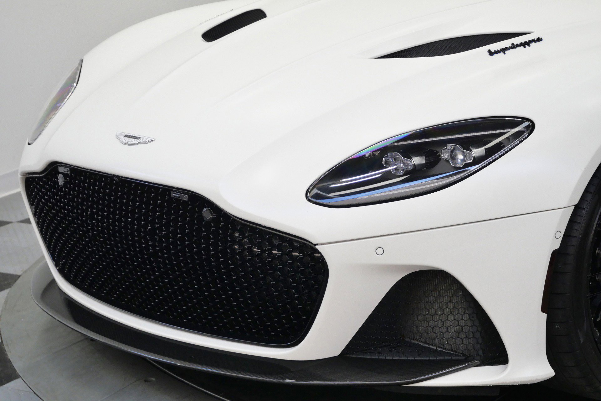 Used 2020 Aston Martin DBS Superleggera RWD image 51