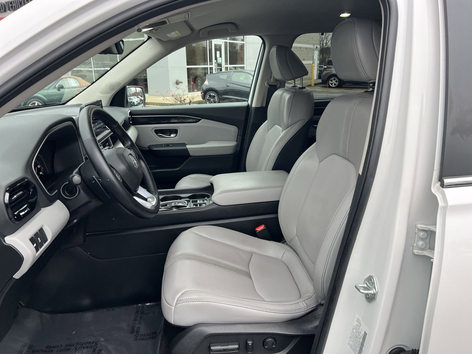 Used 2023 Honda Pilot EX-L image 13