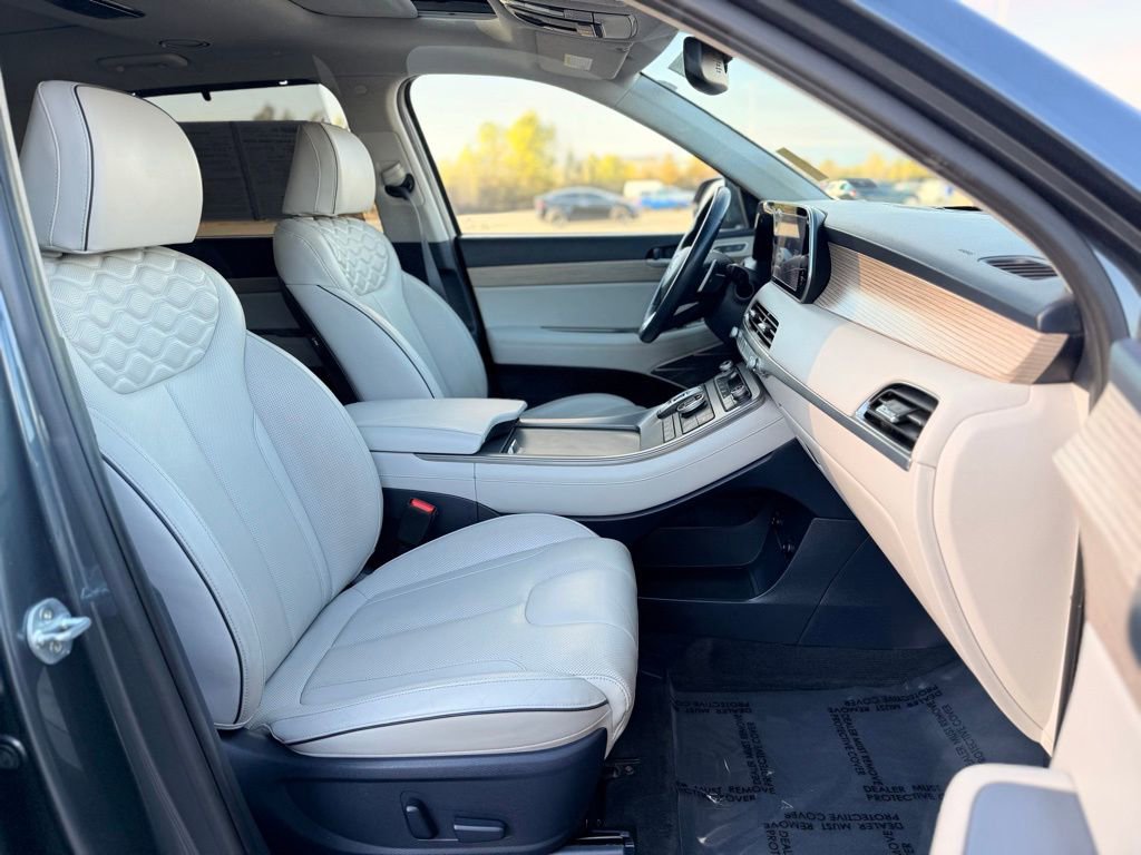 Used 2021 Hyundai Palisade Limited image 13