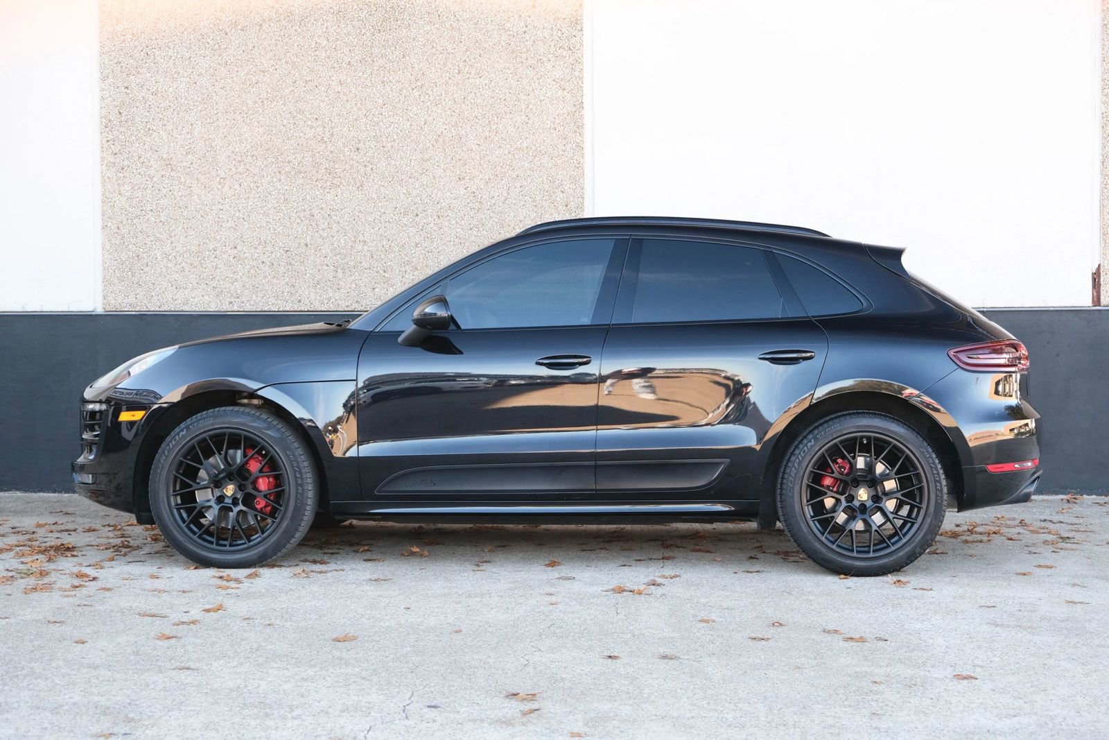 Used 2017 Porsche Macan GTS w/ Premium Package Plus image 6