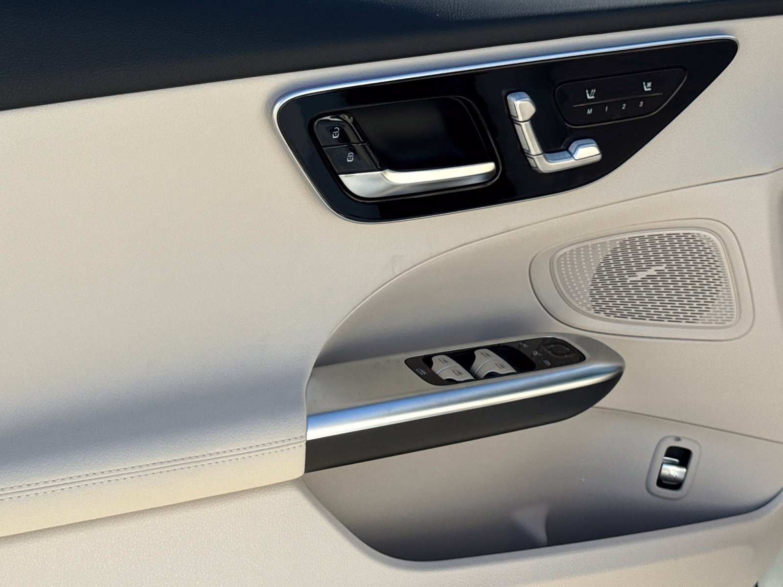 New 2026 Mercedes-Benz C 300 Sedan image 14