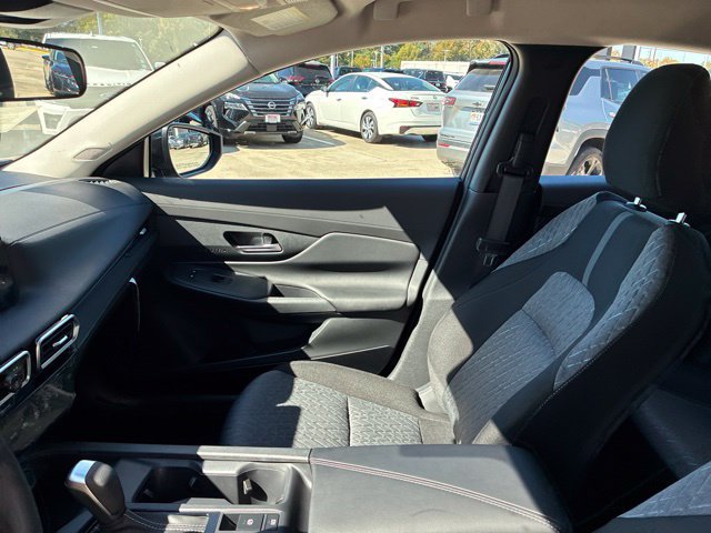 Used 2027 Nissan Sentra SV w/ Floor Mat Package FWD image 16