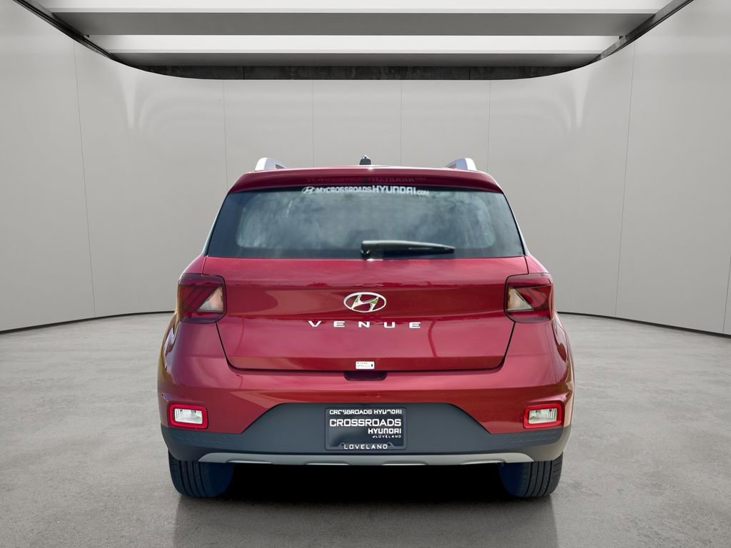 Used 2024 Hyundai Venue Limited image 3