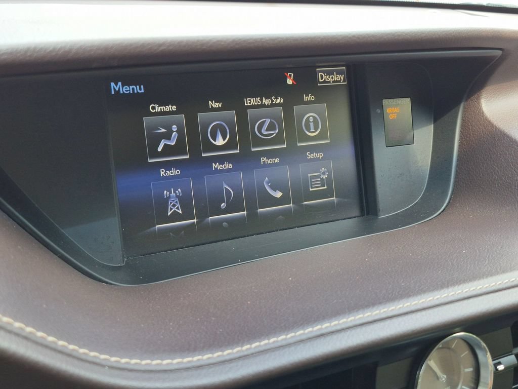 Used 2016 Lexus ES 350 w/ Luxury Package w/Wood Trim FWD image 9